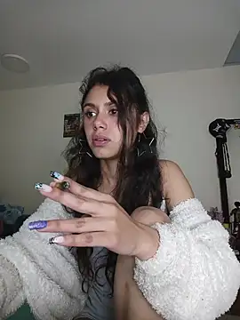 caramel doll   online show from 11.03.25