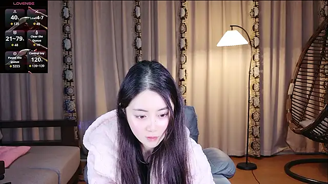 Snapshot of yuyu2004live chatting on 02.17.26 yuyu2004live online show from 02.17.26