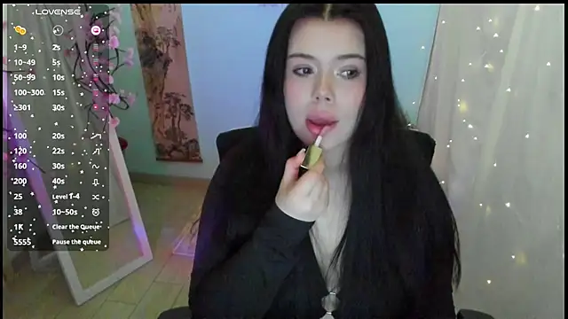 Mona Esty online show from 04.07.26