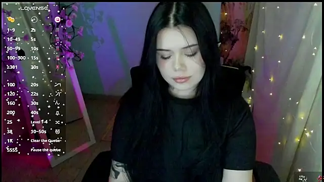Snapshot of Mona_Esty chatting on 05.02.26 Mona Esty online show from 05.02.26