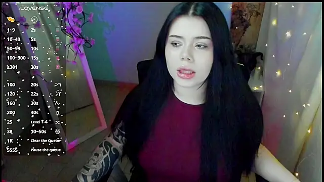 Snapshot of Mona_Esty chatting on 05.04.26 Mona Esty online show from 05.04.26