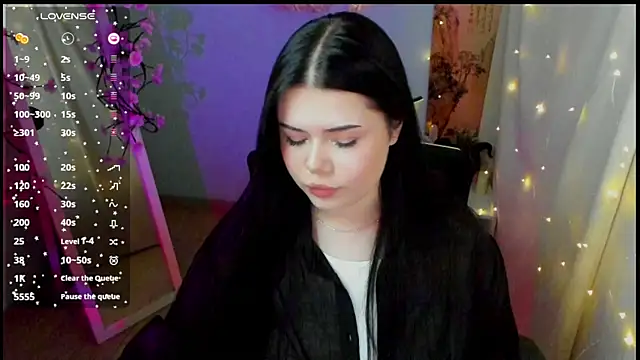 Snapshot of Mona_Esty chatting on 05.05.26 Mona Esty online show from 05.05.26