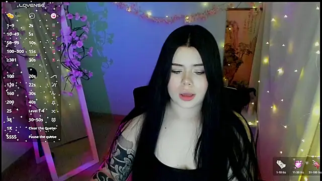 Snapshot of Mona_Esty chatting on 05.16.26 Mona Esty online show from 05.16.26