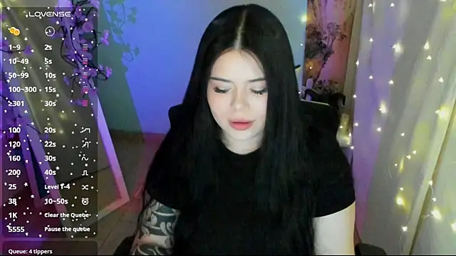 Snapshot of Mona_Esty chatting on 06.24.26 Mona Esty online show from 06.24.26
