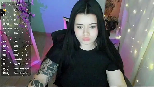 Snapshot of Mona_Esty chatting on 07.10.26 Mona Esty online show from 07.10.26