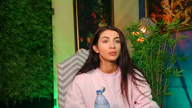 nicolepalmer online show from 10.11.25