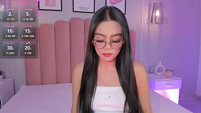 mara swan  online show from 11.16.25