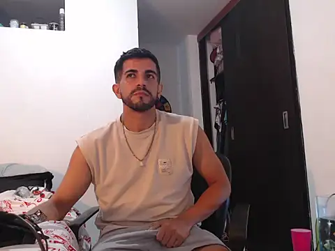 Snapshot of Jcolbi chatting on 04.08.26 Jcolbi online show from 04.08.26