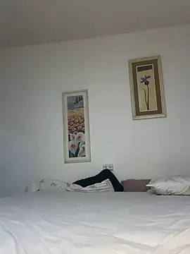 KatherinPol online show from 04.17.26