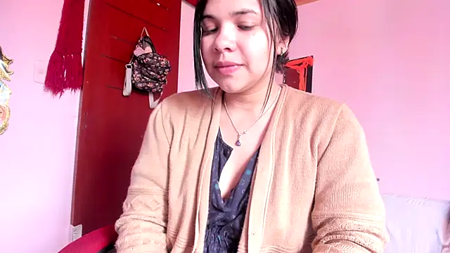 Snapshot of Elfa-Diamond chatting on 10.09.25 Elfa-Diamond online show from 10.09.25
