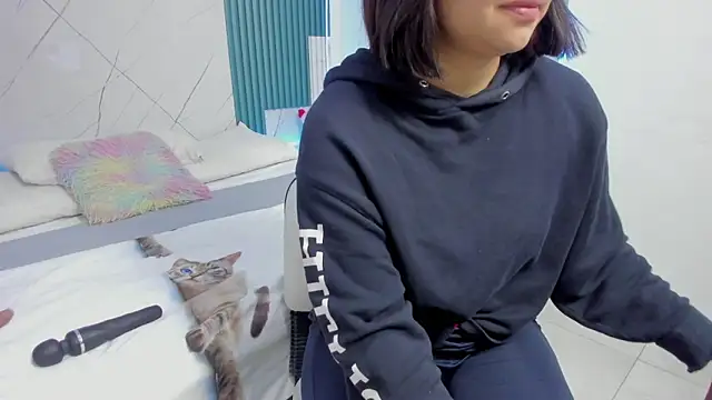 Elfa-Diamond online show from 12.19.25