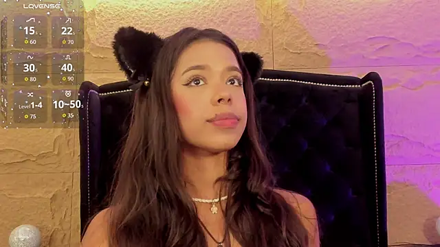 Snapshot of naomi_hill1 chatting on 11.29.25 naomi hill1 online show from 11.29.25