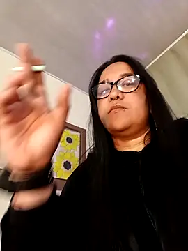 Xander Taylor  online show from 11.22.25