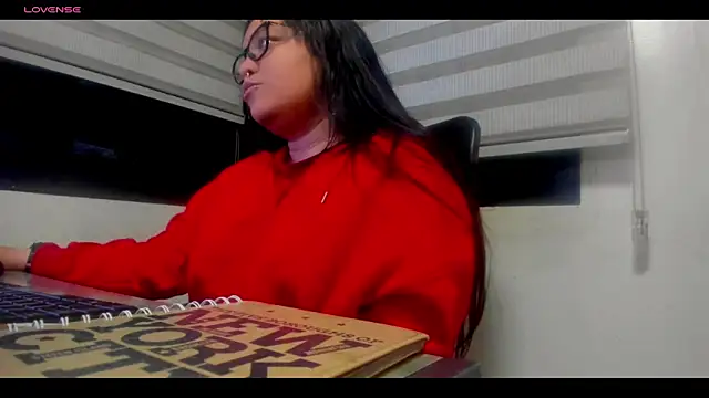 Xander Taylor  online show from 11.30.25