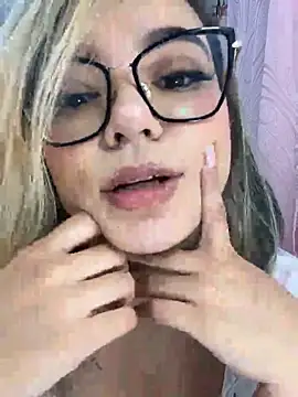 Amy thompson01 online show from 10.20.25