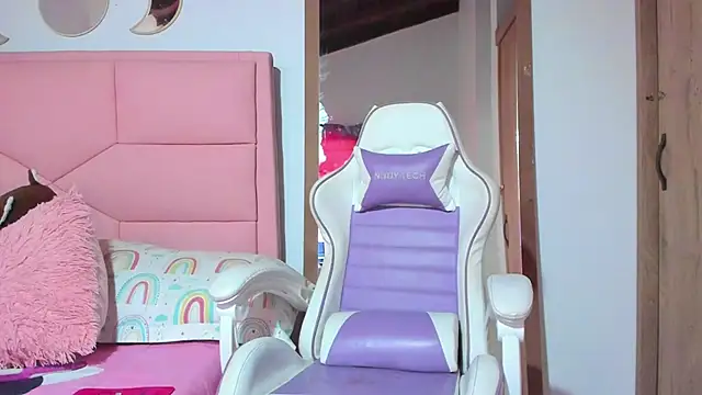 BabyDollvibes online show from 11.24.25