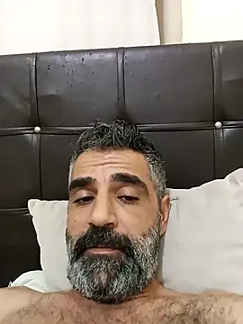 AliTaner07 online show from 10.28.25