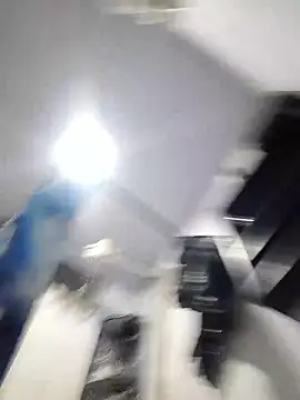 Snapshot of Lesli_14 chatting on 11.14.25 Lesli 14 online show from 11.14.25