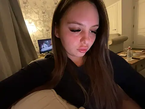 EllaStarrxxx online show from 10.28.25