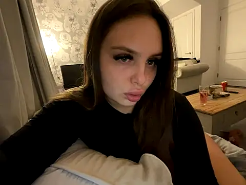 EllaStarrxxx online show from 11.04.25