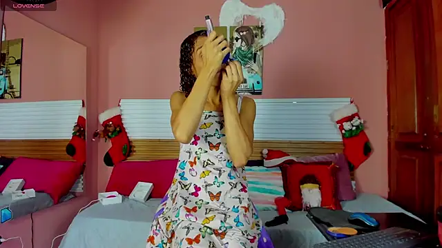 Tiffannydoll99 online show from 11.28.25