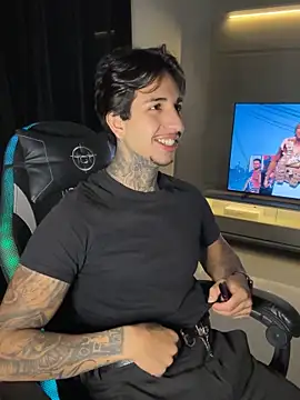 RealGdiass online show from 10.04.25