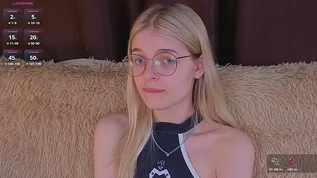 MonicaShiny online show from 10.23.25