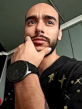 Snapshot of 2_fire chatting on 11.07.25 2 fire online show from 11.07.25