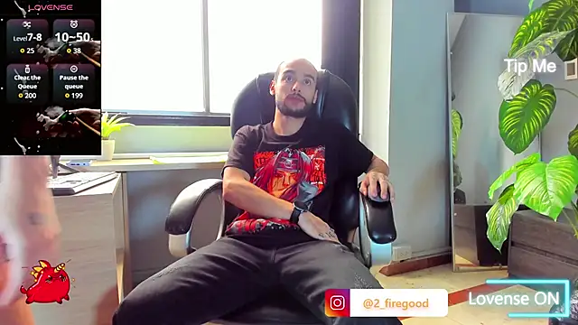 Snapshot of 2_fire chatting on 11.14.25 2 fire online show from 11.14.25