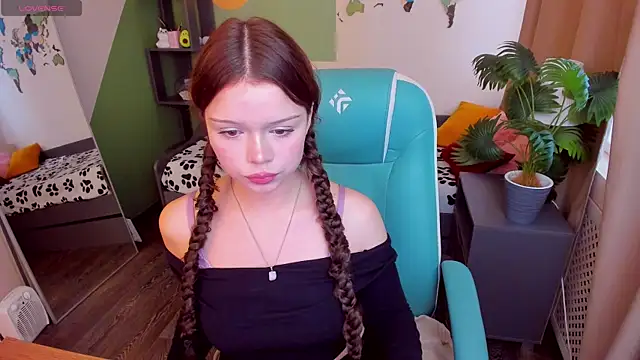 Sarah babyyy online show from 10.04.25