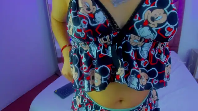 Alanha   online show from 10.10.25