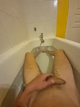 Snapshot of lovefeet84 chatting on 10.03.25 lovefeet84 online show from 10.03.25