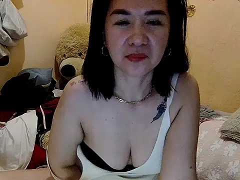 KissHott online show from 02.19.26