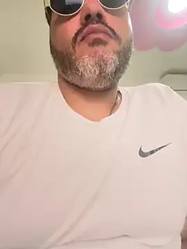 hotcocoa90 online show from 10.14.25