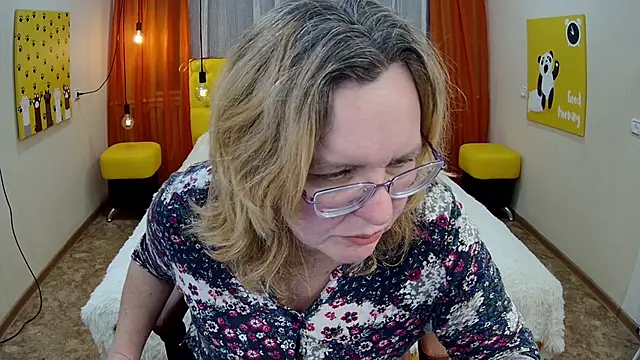 VestaWoody online show from 11.20.25