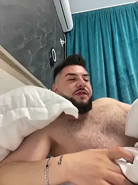 MilanYaman online show from 10.06.25