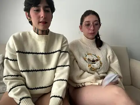 DaisyEmily online show from 03.12.26