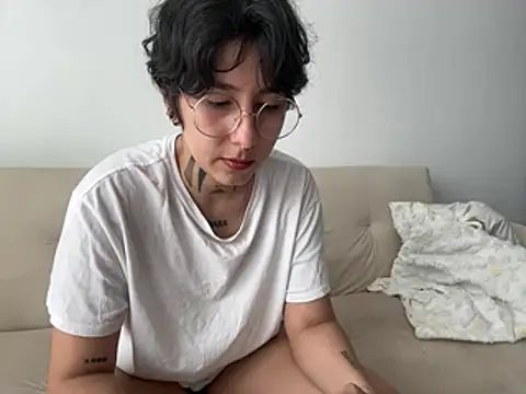 DaisyEmily online show from 05.24.26