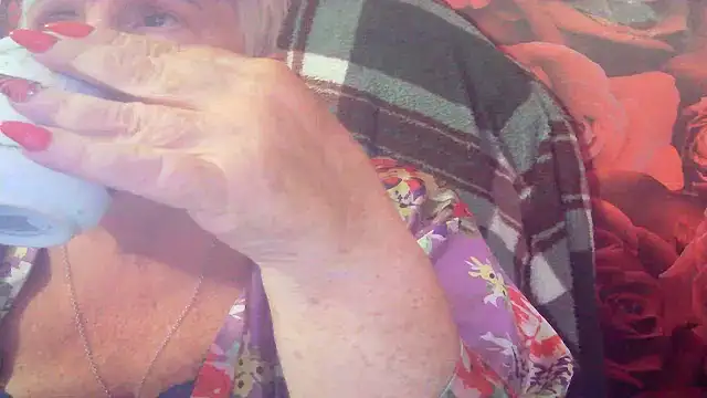 Snapshot of Playful_MILF_Demi chatting on 06.15.26 Playful MILF Demi online show from 06.15.26