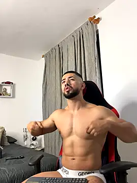 Snapshot of Ezzio_Scolaro chatting on 10.24.25 Ezzio Scolaro online show from 10.24.25