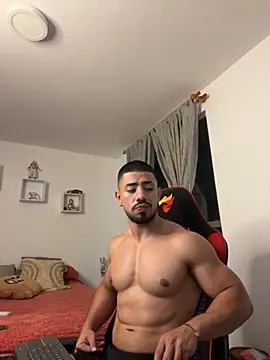 Snapshot of Ezzio_Scolaro chatting on 12.03.25 Ezzio Scolaro online show from 12.03.25