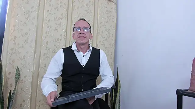  axelking  online show from 04.14.26