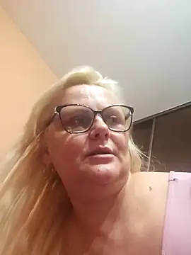 NieMaJazdyBezGwiazdy7883 online show from 12.02.25