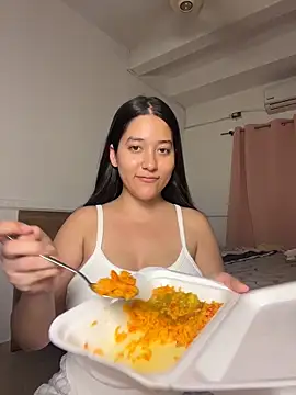 Nhefertary online show from 04.07.26