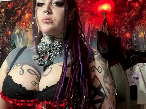 nyxvelon online show from 10.21.25