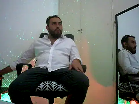 Snapshot of Domfetishx chatting on 10.22.25 Domfetishx online show from 10.22.25