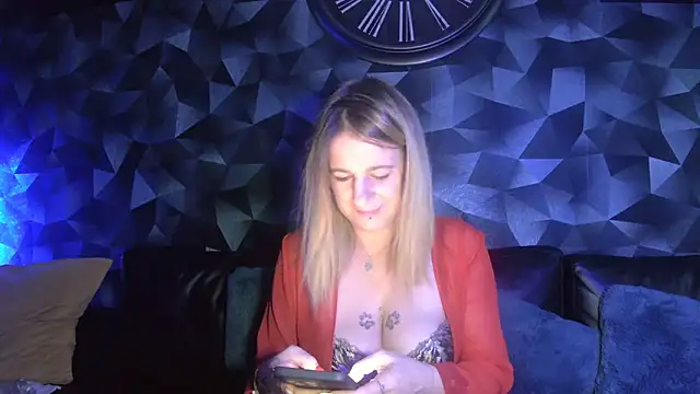 Delichieuse5 online show from 02.04.26