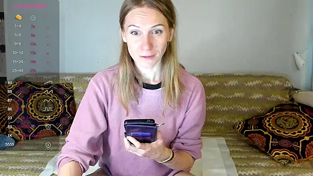 Amalia Mio online show from 10.31.25