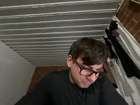 Snapshot of kaspar_6 chatting on 02.25.26 kaspar 6 online show from 02.25.26