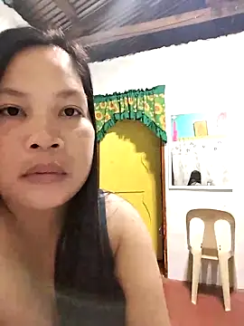 Snapshot of shyhotpinay_32 chatting on 10.21.25 shyhotpinay 32 online show from 10.21.25